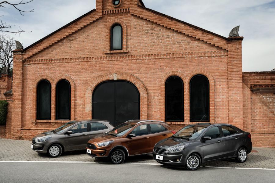  Ford Ka Titanium Sedan 2018 года  (LA) (фото 16 из 19)